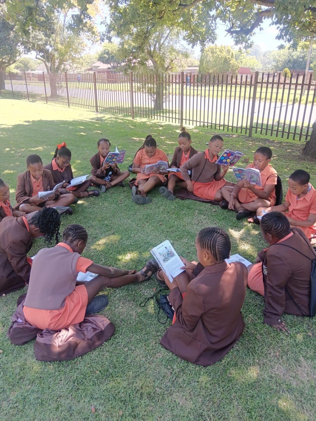 National Read Aloud Day Celebrated at Ermelo English Primary School National Read Aloud Day Celebrated at Ermelo English Primary School