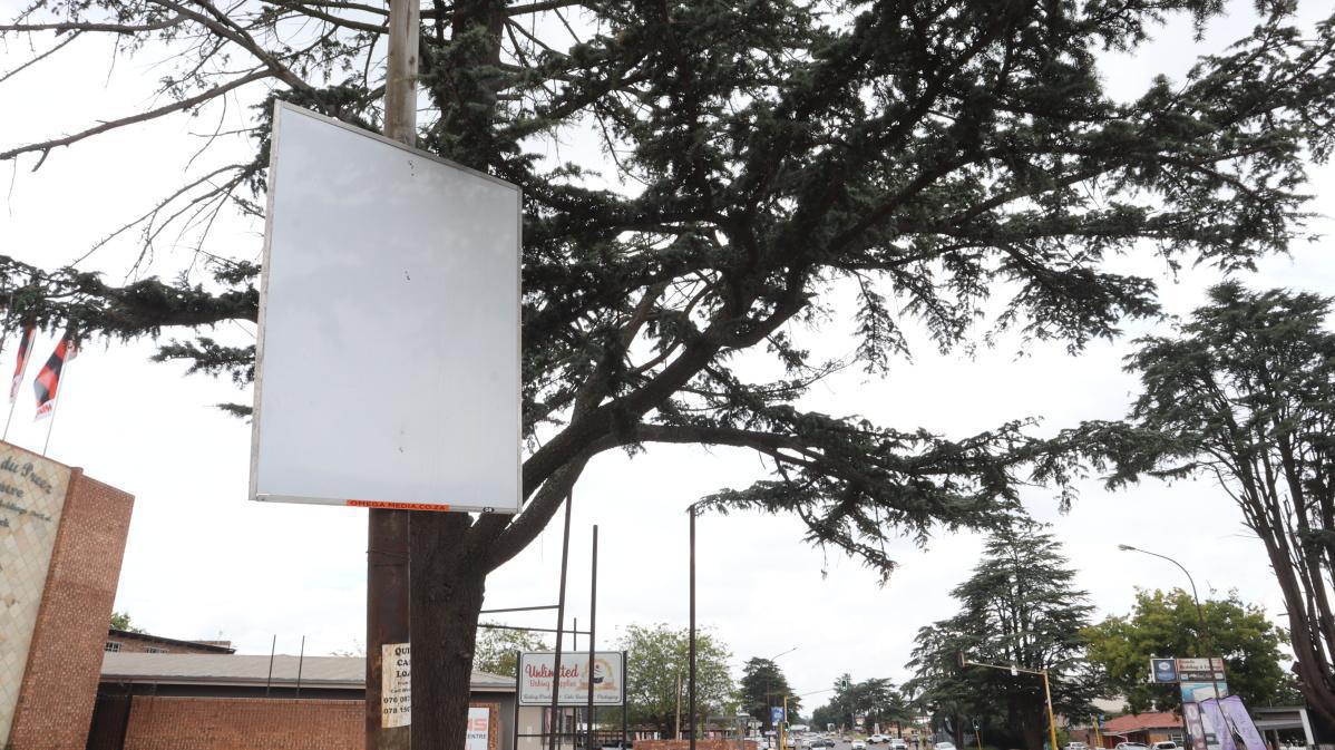 Signage Dispute Prompts Talks Between Ermelo Businesses and Municipality Signage Dispute Prompts Talks Between Ermelo Businesses and Municipality