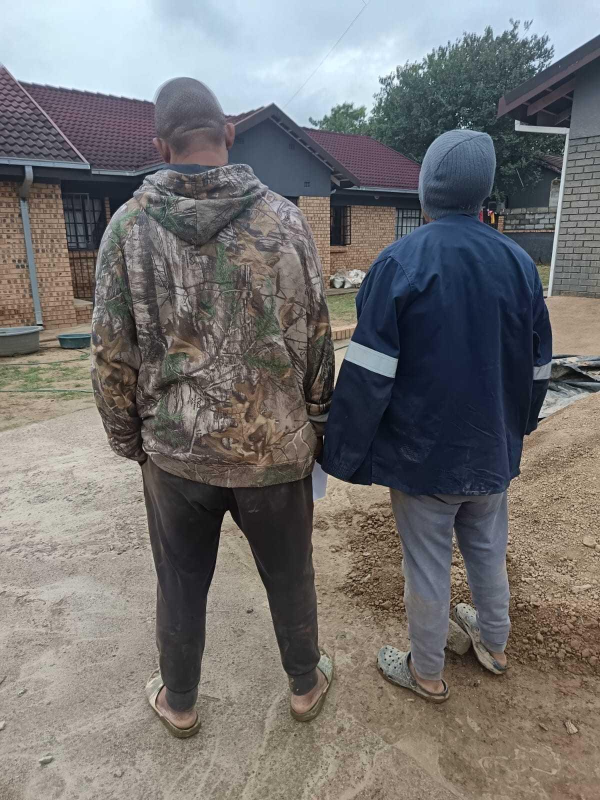 Police uncover illegal gold processing lab in Barberton Police uncover illegal gold processing lab in Barberton