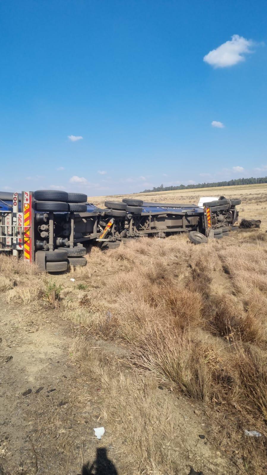 Five killed in horror R23 head-on collision near Standerton Five killed in horror R23 head-on collision near Standerton