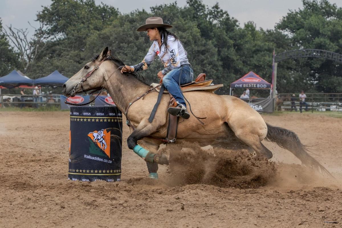 Melissa Swan - Bee-Line Barrel Racing Clinic Melissa Swan - Bee-Line Barrel Racing Clinic