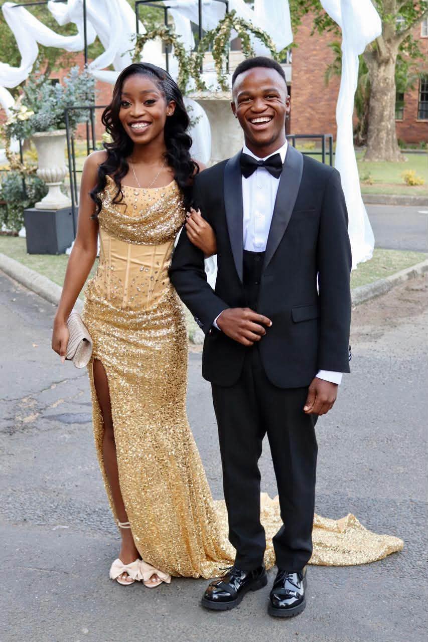 Hoërskool Ermelo matrics celebrate their farewell