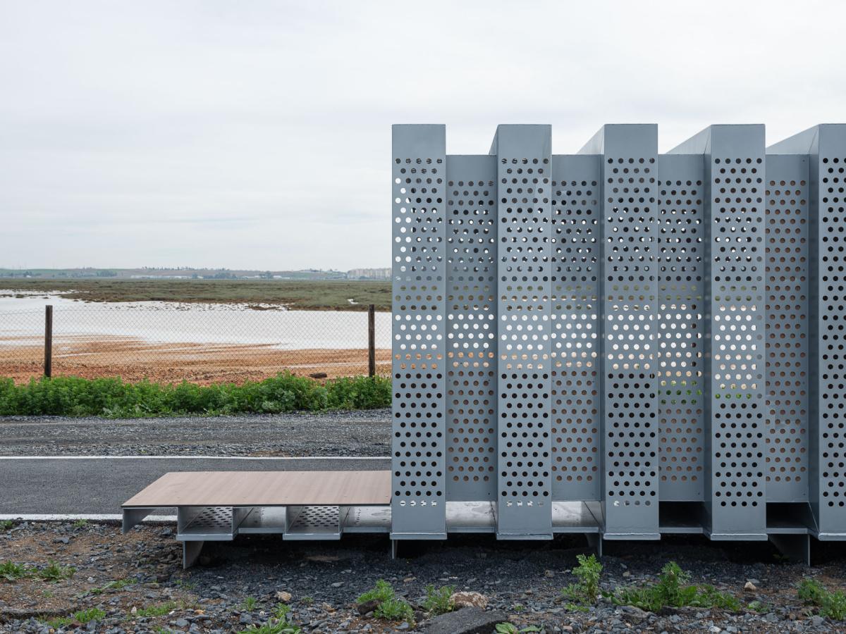 Envolviendo la marisma: Itinerario paisajístico en torno al estuario Norte del Odiel Envolviendo la marisma: Itinerario paisajístico en torno al estuario Norte del Odiel