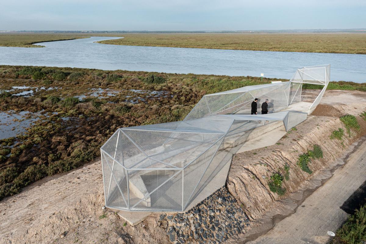 Envolviendo la marisma: Itinerario paisajístico en torno al estuario Norte del Odiel