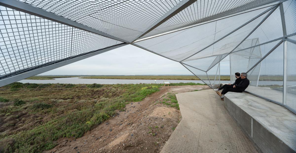 Envolviendo la marisma: Itinerario paisajístico en torno al estuario Norte del Odiel Envolviendo la marisma: Itinerario paisajístico en torno al estuario Norte del Odiel
