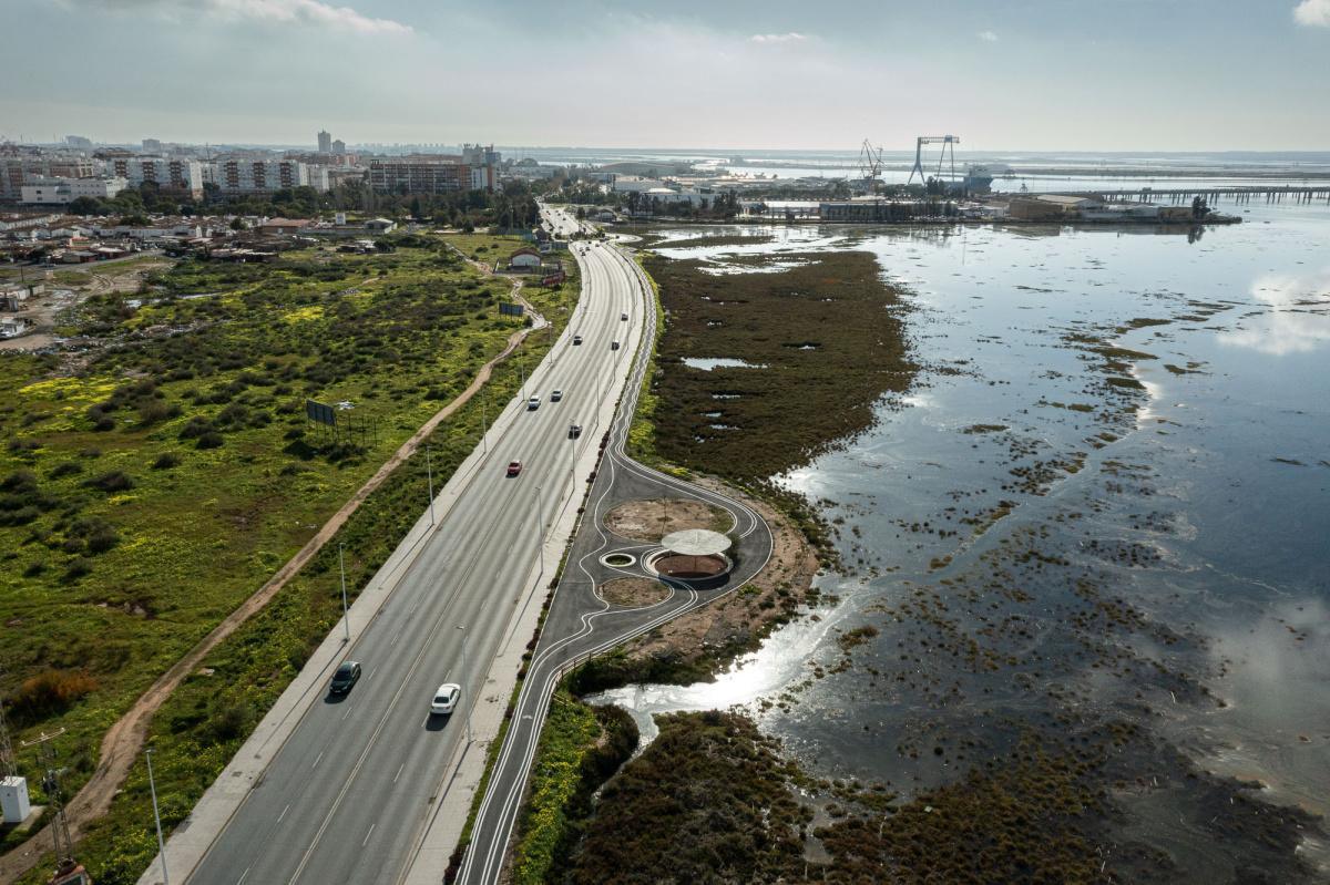 Envolviendo la marisma: Itinerario paisajístico en torno al estuario Norte del Odiel