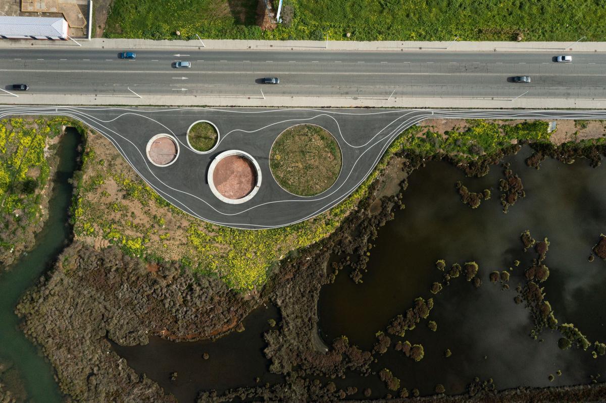 Envolviendo la marisma: Itinerario paisajístico en torno al estuario Norte del Odiel