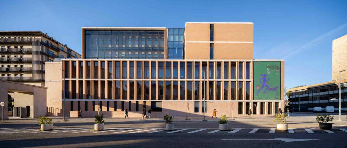 Rehabilitación y Ampliación de la Facultad de Filosofía y Letras de Zaragoza