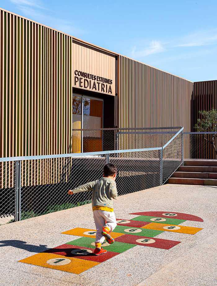 Reforma Unidad de Pediatría en el Hospital Taulí de Sabadell Reforma Unidad de Pediatría en el Hospital Taulí de Sabadell