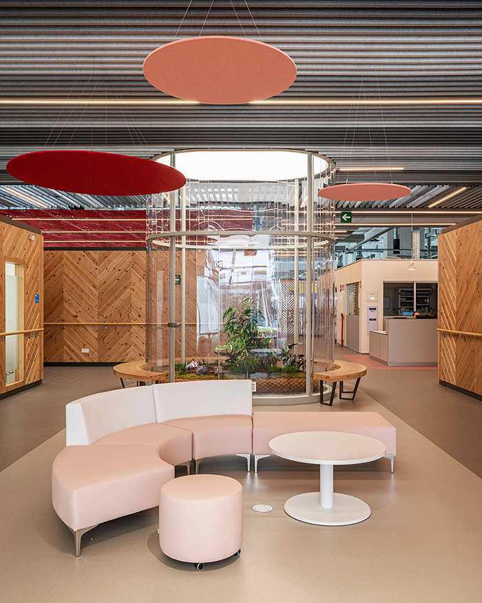 Centro especializado de atención diurna para personas afectadas por la ELA en el Hospital Isabel Zendal Centro especializado de atención diurna para personas afectadas por la ELA en el Hospital Isabel Zendal