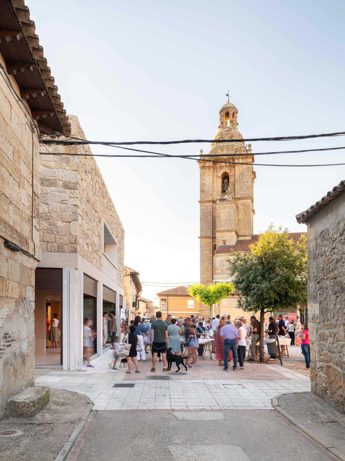 Casa de Comidas – Edificio Plaza Casa de Comidas – Edificio Plaza