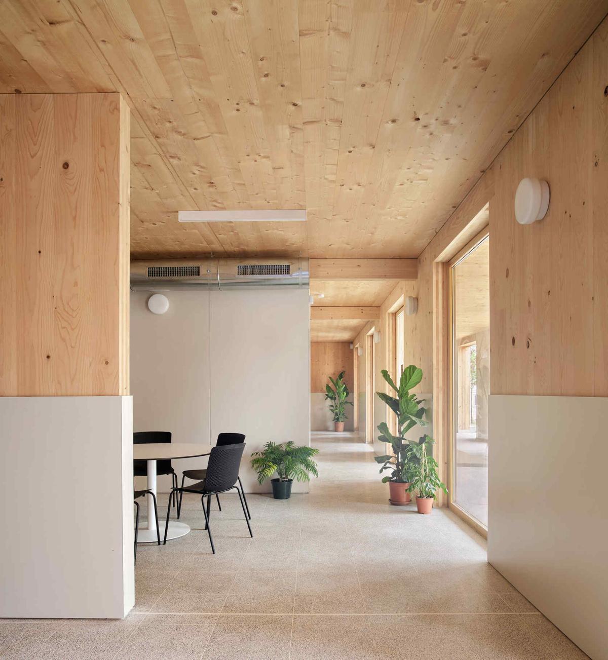 Centro de primera acogida para mujeres sin hogar Centro de primera acogida para mujeres sin hogar