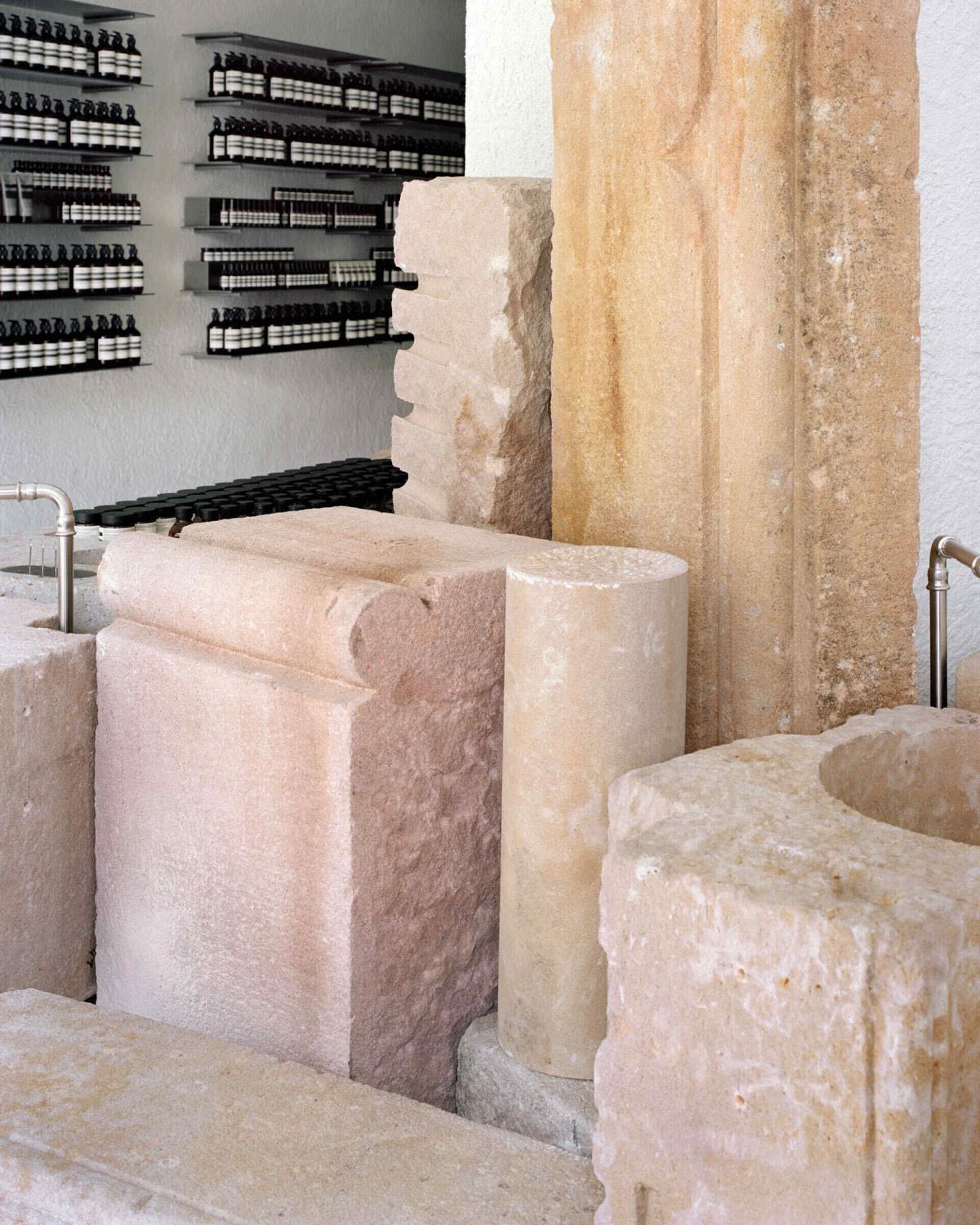 Aesop Diagonal Aesop Diagonal