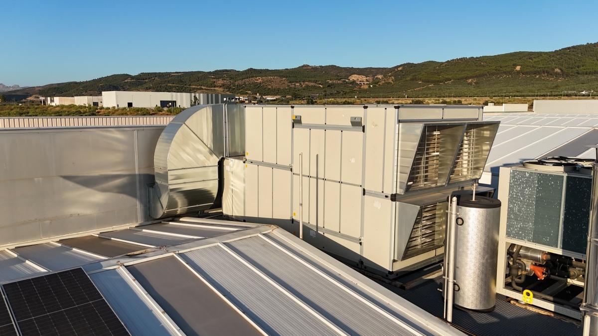 Planta para diseño, mezcla y envasado de productos bioestimulantes y de biocontrol para la agricultura Planta para diseño, mezcla y envasado de productos bioestimulantes y de biocontrol para la agricultura