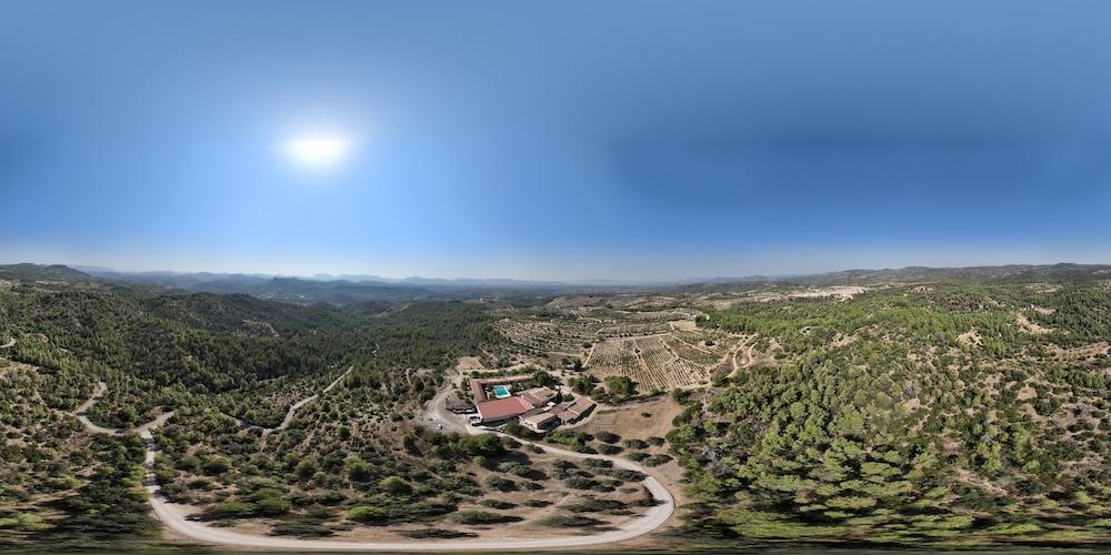 π Costers del Priorat: An unforgettable experience in an ancient charterhouse π Costers del Priorat: An unforgettable experience in an ancient charterhouse