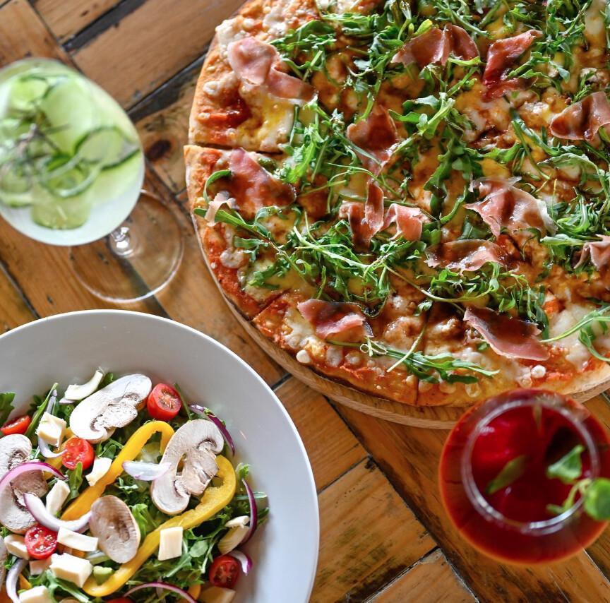 ๐ La Cobacha โ Comida Italiana & Pizzas ๐ La Cobacha โ Comida Italiana & Pizzas