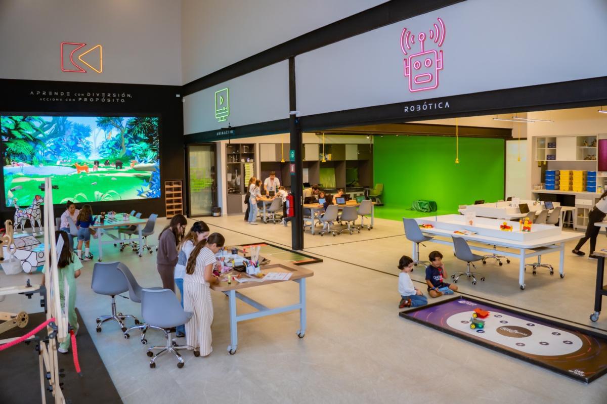  ACADEMI BY KIDZANIA.