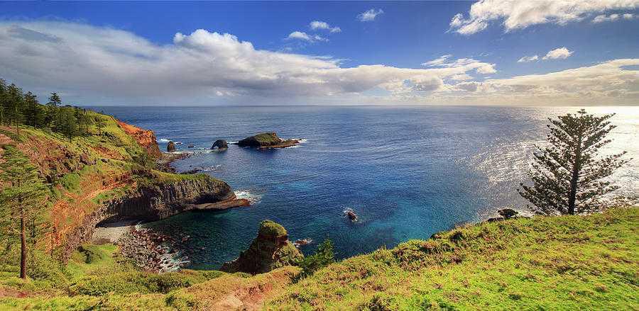 Norfolk Island Coastline, Australia Norfolk Island Coastline, Australia
