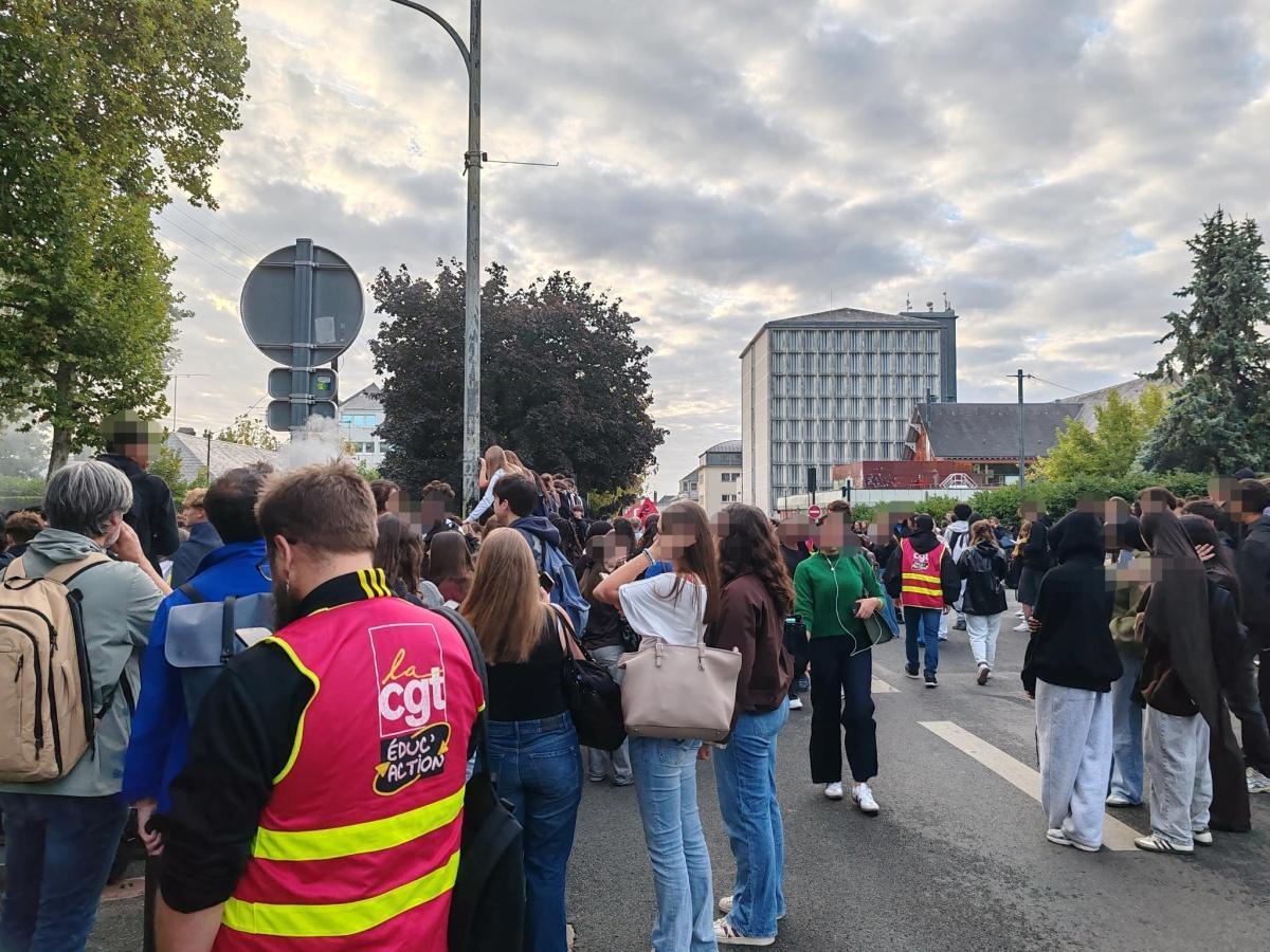 1er octobre 2026 - Mobilisation lycéenne en Loir-et-Cher 1er octobre 2026 - Mobilisation lycéenne en Loir-et-Cher