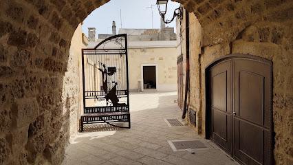 Biblioteca Comunale di Palazzo Caniglia
