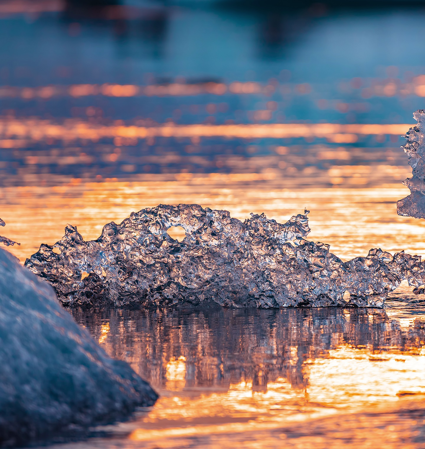 Nokia_3.2_Stock_Wallpapers_by_AREA39-X~02