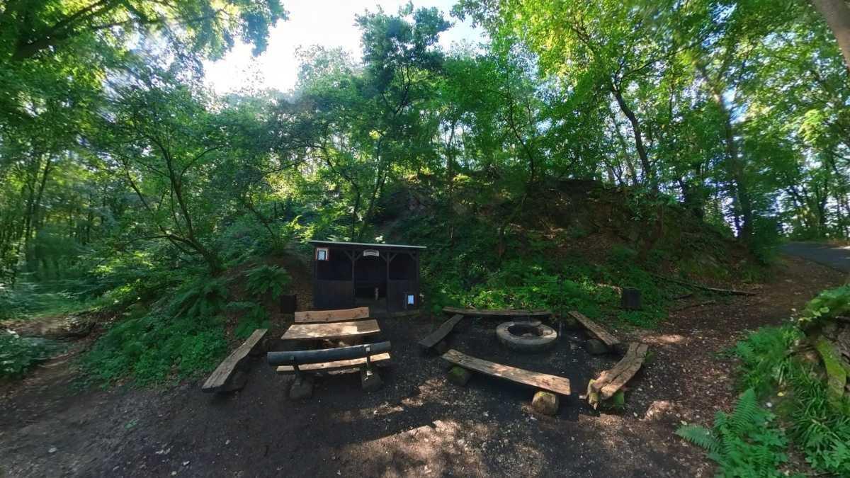 Grillplatz am Karolaturm