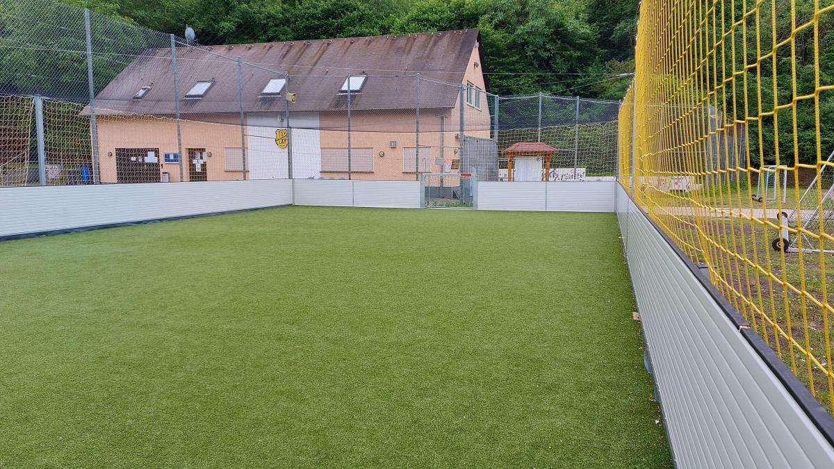 Cage - Soccer am Layer Sportplatz
