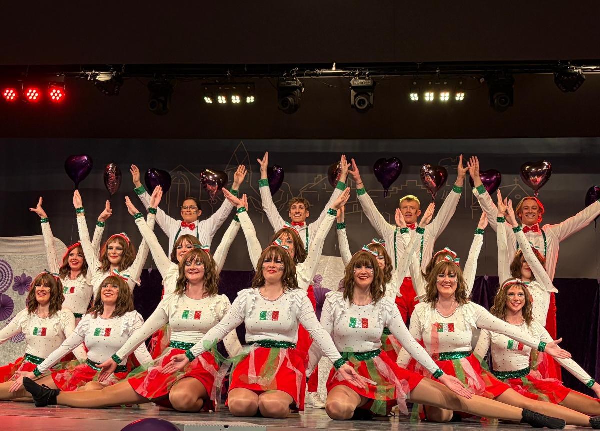 Tanzgruppen - Möhnen Tanzgruppen - Möhnen