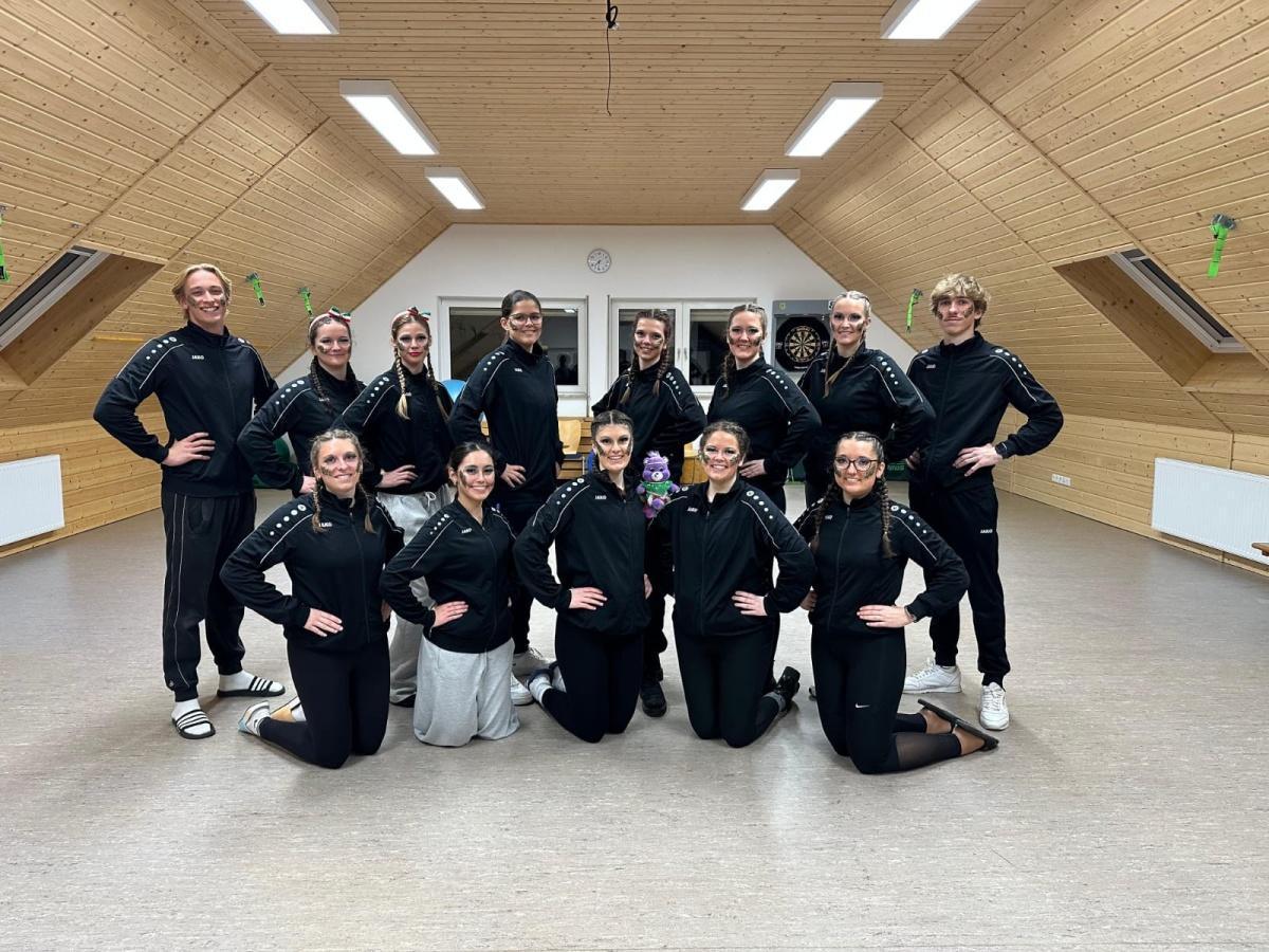 Tanzgruppen - Möhnen Tanzgruppen - Möhnen