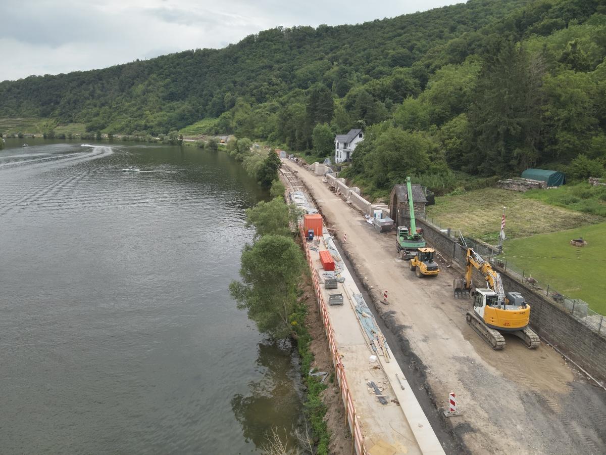 Fotos vom B49-Ausbau