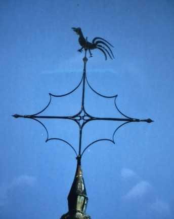 Wenn unser Kirchturmhahn erzählen könnte… Wenn unser Kirchturmhahn erzählen könnte…