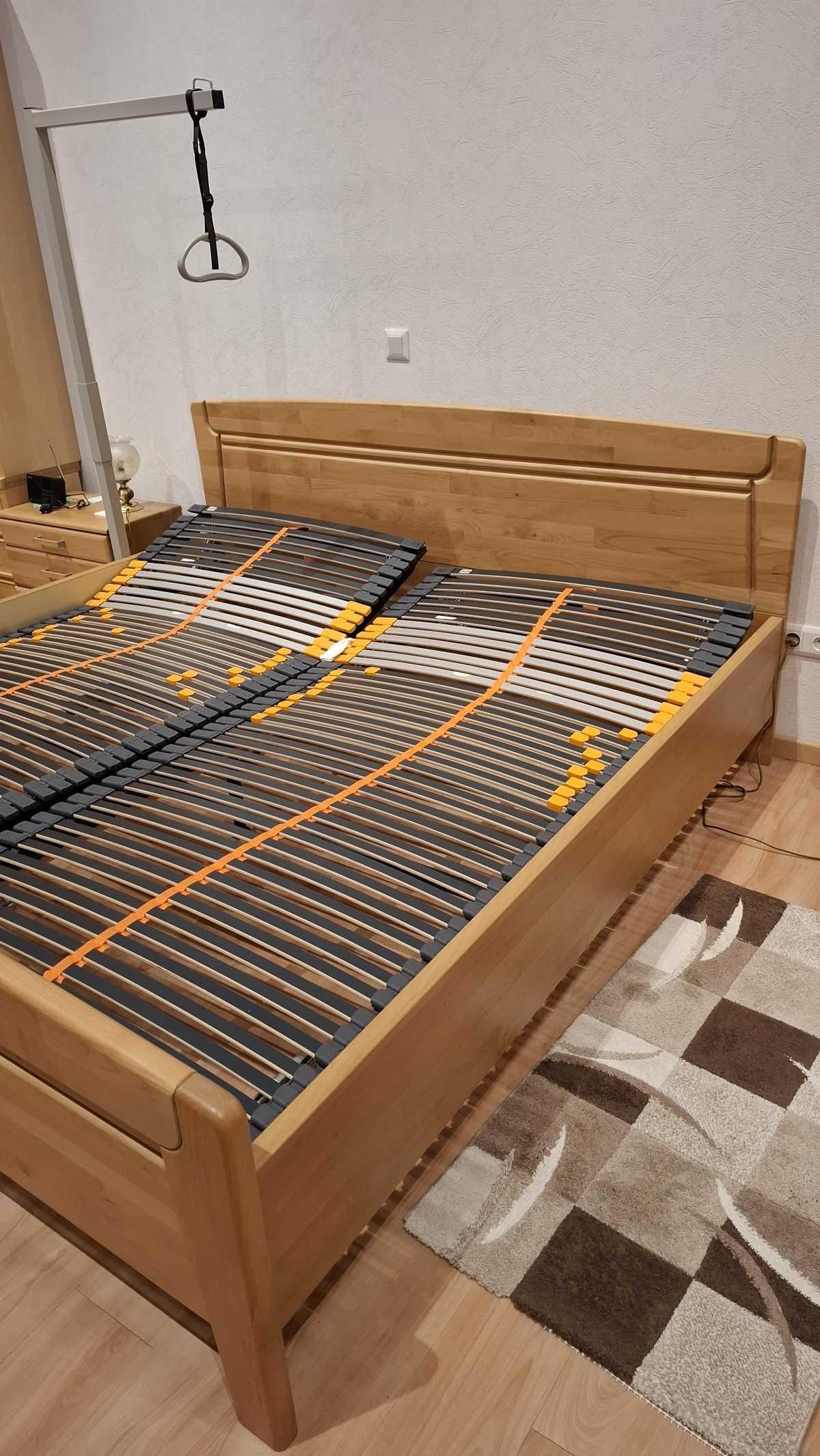 Doppelbett Massivholz hell zu verkaufen Doppelbett Massivholz hell zu verkaufen