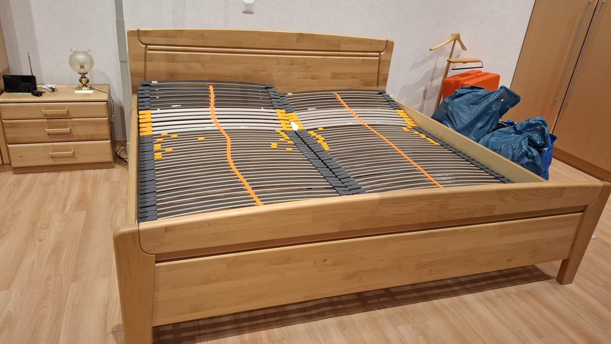 Doppelbett Massivholz hell zu verkaufen Doppelbett Massivholz hell zu verkaufen