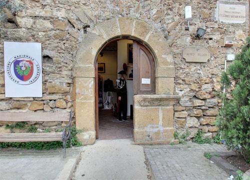 Piazza Messina Fratelli - Messina Brothers Square