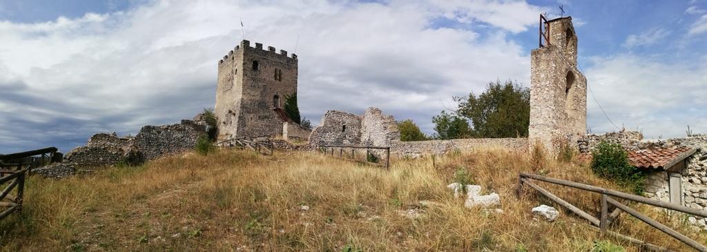 Castello di Rupecanina Castello di Rupecanina