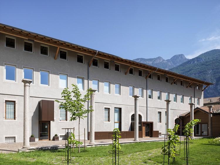 Biblioteca intercomunale Alberto De Eccher dall'Eco - Intermunicipal Library Alberto De Eccher dall'Eco