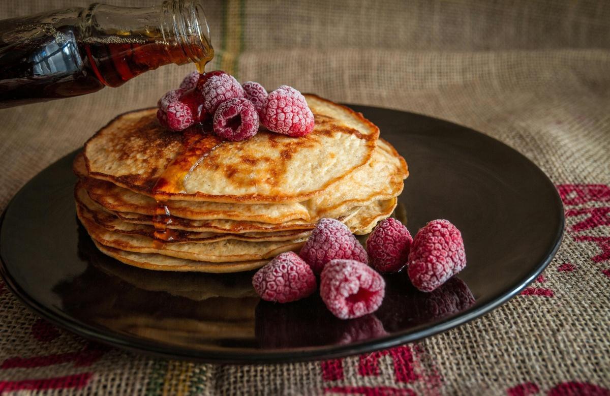 Pancakes Protéinés Sans Gluten Le petit-déjeuner healthy qui allie plaisir, énergie et équilibre