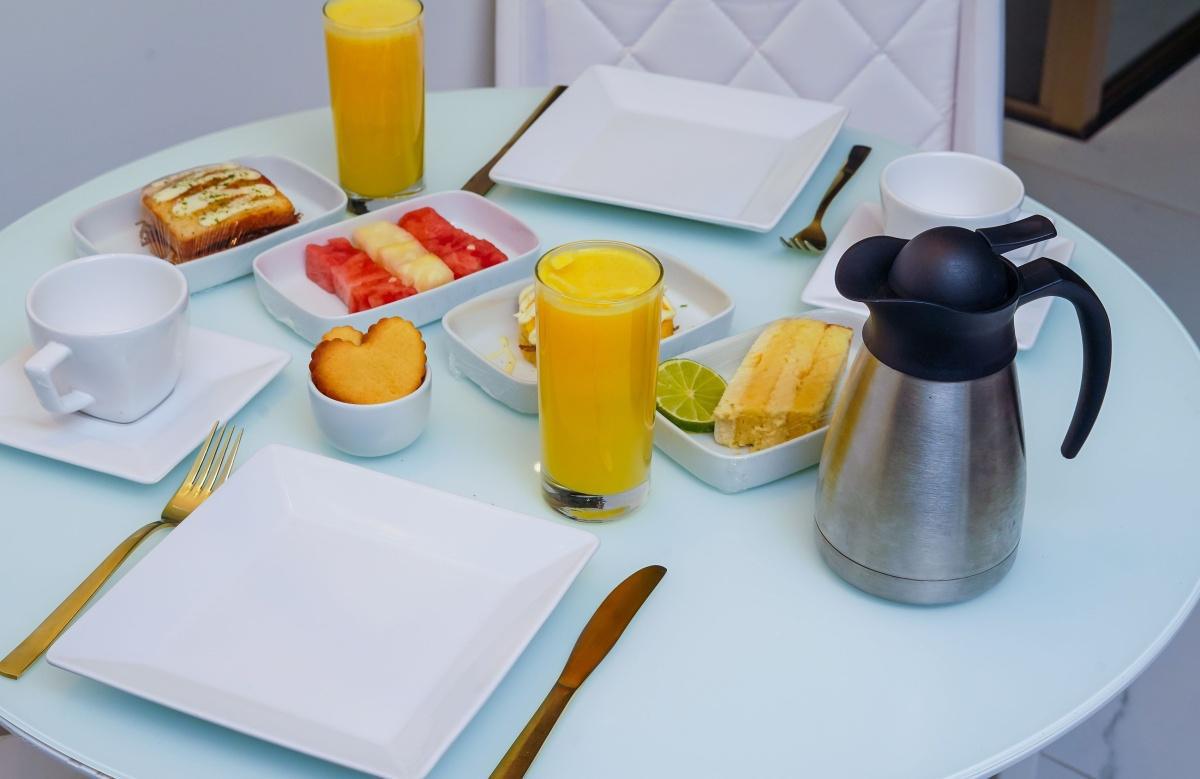 Breakfast