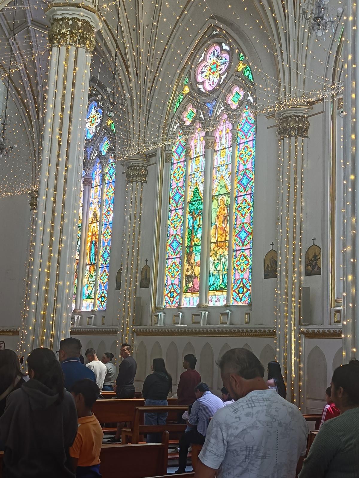 Interior de la basílica Interior de la basílica