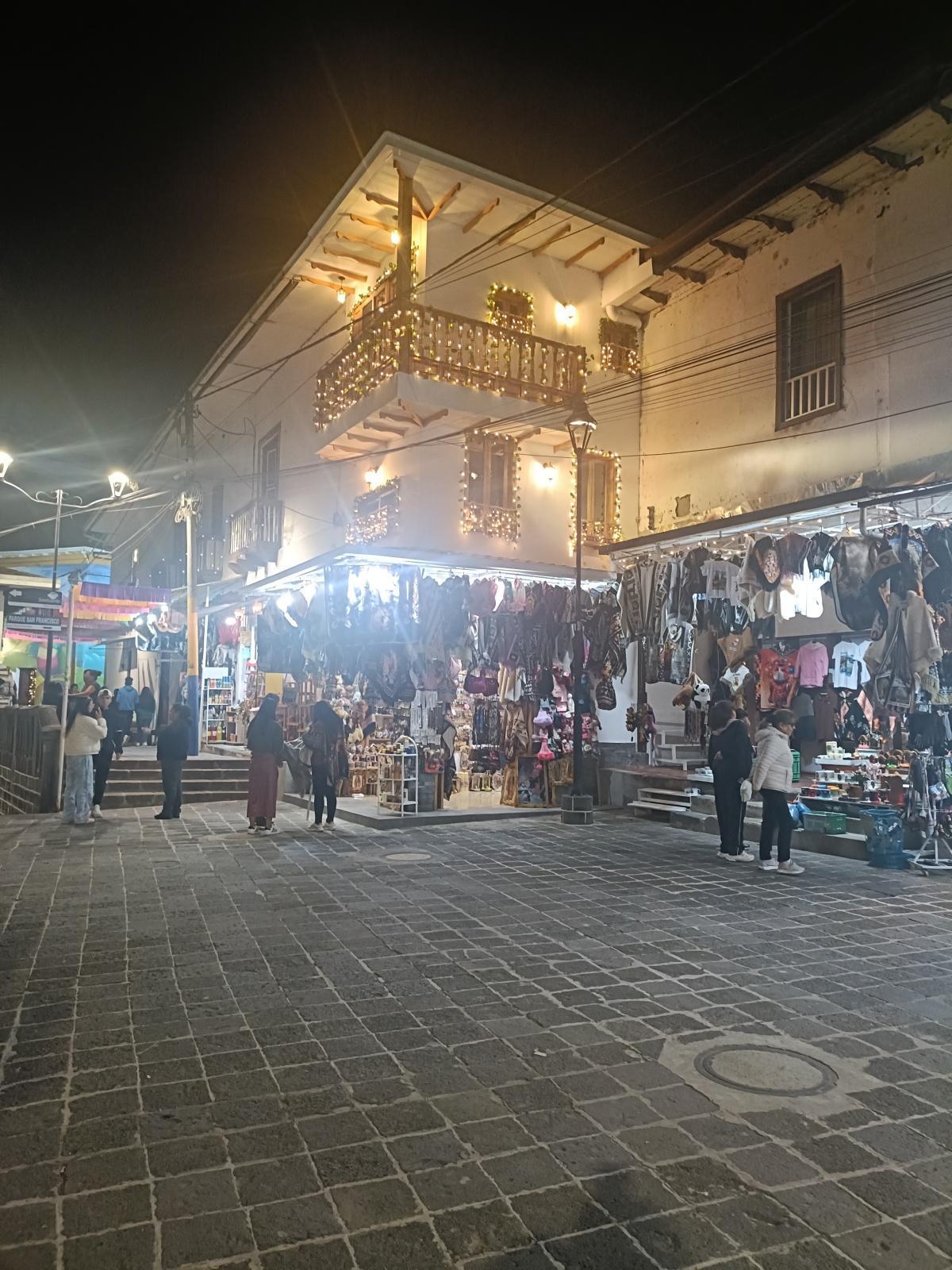 Santuario de las lajas de noche Santuario de las lajas de noche
