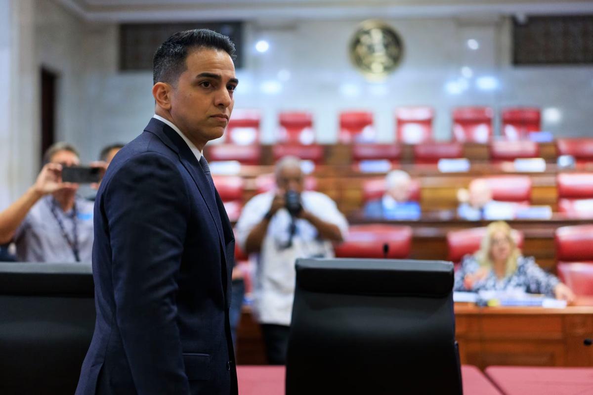 Apelativo ordena a Hacienda entregar documentos de Antonio Sagardía al Senado Apelativo ordena a Hacienda entregar documentos de Antonio Sagardía al Senado