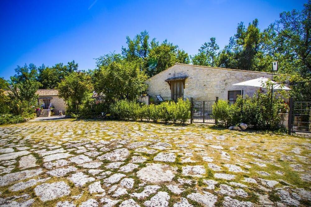 Country House Case Catalano Country House Case Catalano