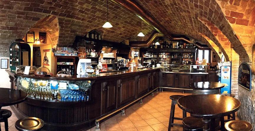 Garden Bar Pizzeria Garden Bar Pizzeria