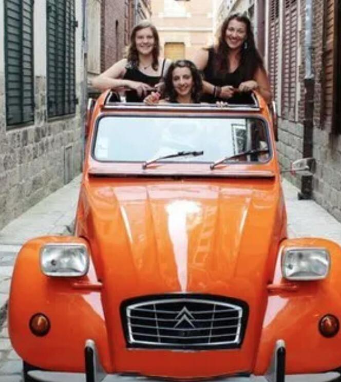 🚗 Explore Lille en 2CV mythique avec dégustation locale