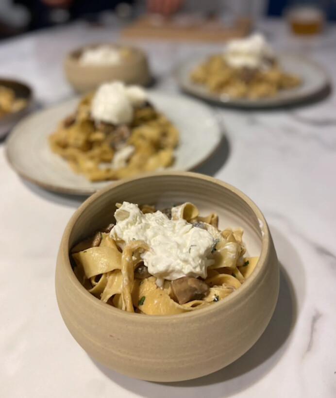 🍝 Fabriquez vos pâtes fraîches maison avec Cécile à Lille 🍝 Fabriquez vos pâtes fraîches maison avec Cécile à Lille