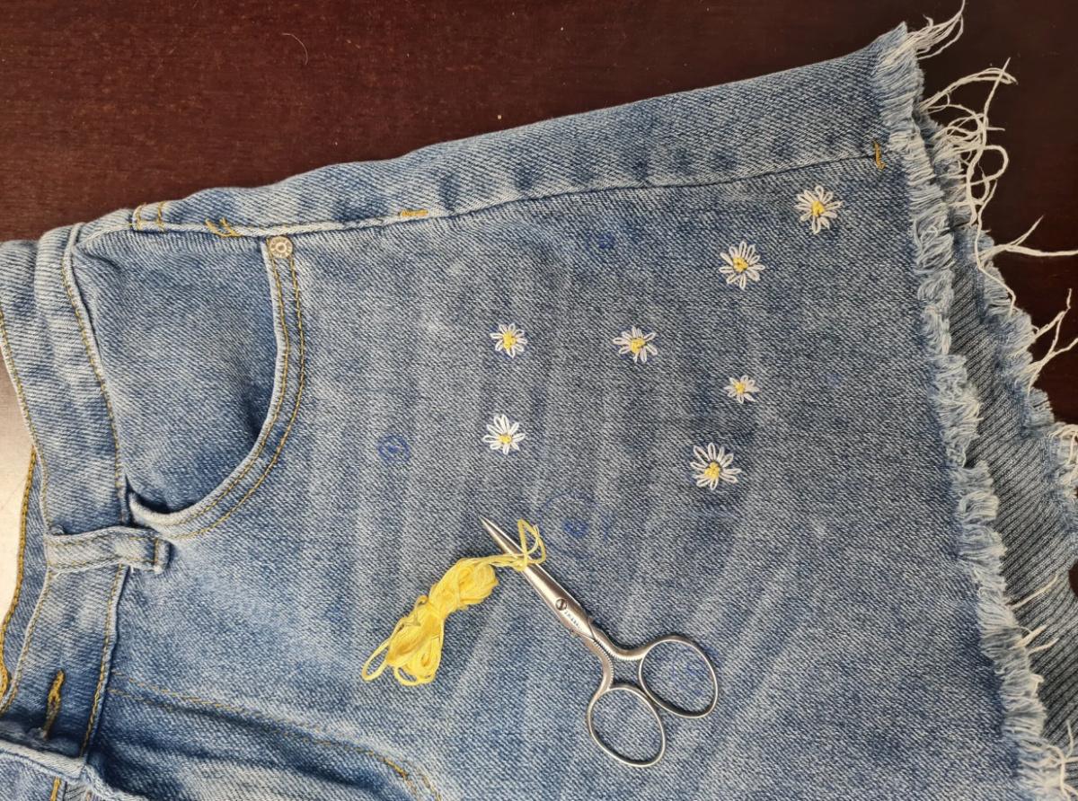 🧵 Brodez votre tee-shirt avec Aline