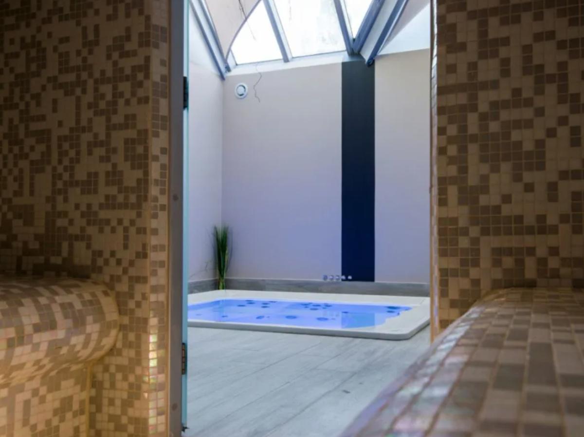 🥂 Spa Privatif, Hammam & Champagne à Gondecourt 🥂 Spa Privatif, Hammam & Champagne à Gondecourt