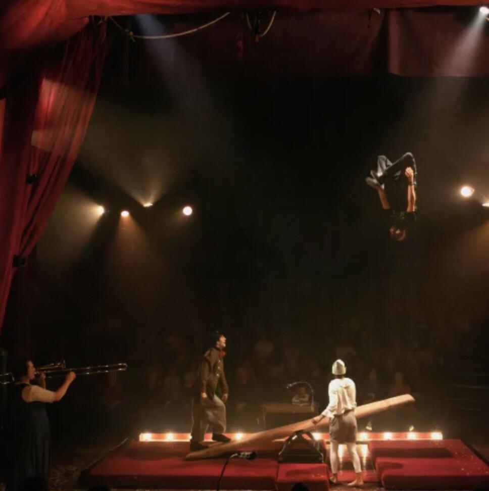 Hourvari au Chapiteau du Cours St So Hourvari au Chapiteau du Cours St So