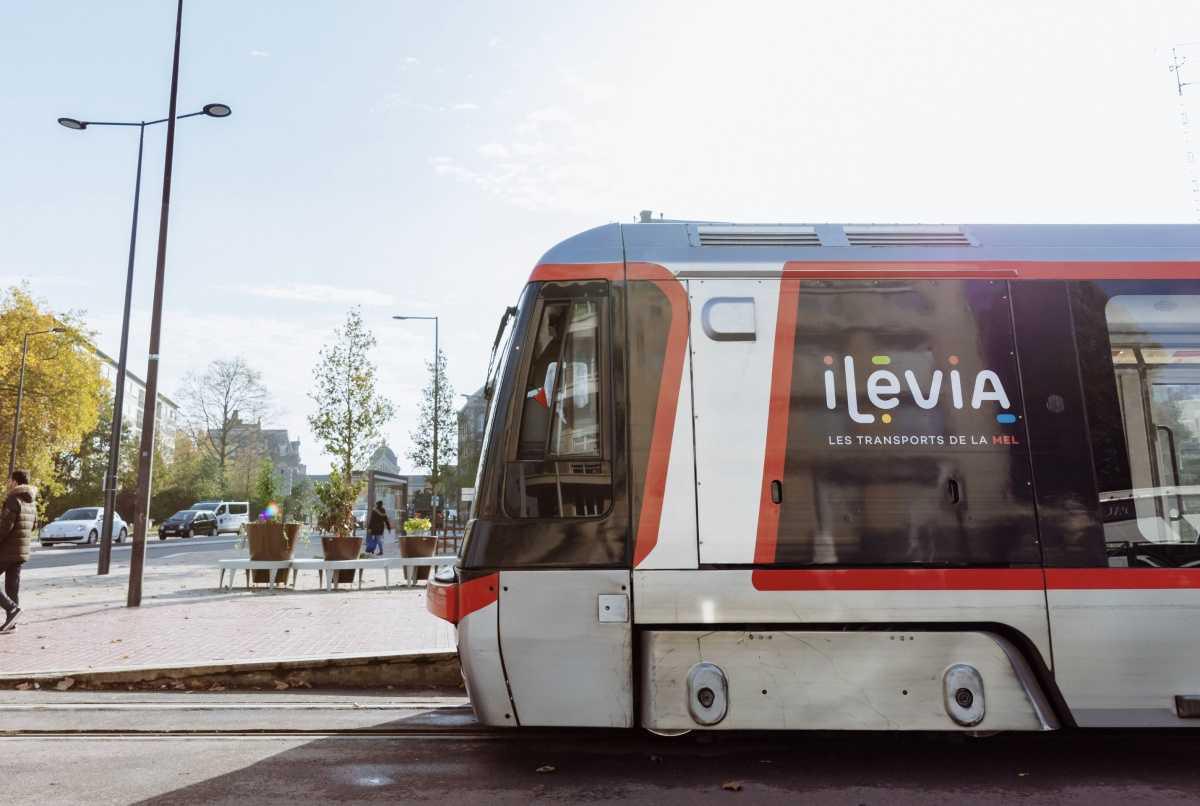 Métro de Lille (Ilévia) : Guide Complet du Réseau de Transports en 2026 Métro de Lille (Ilévia) : Guide Complet du Réseau de Transports en 2026