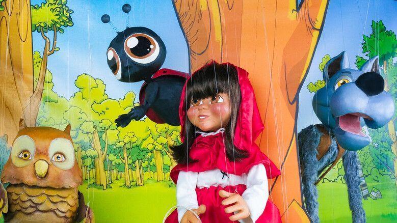 Petit Jean et le Chaperon Rouge au Spotlight 